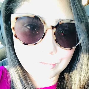 Meet your Posher, Maritza